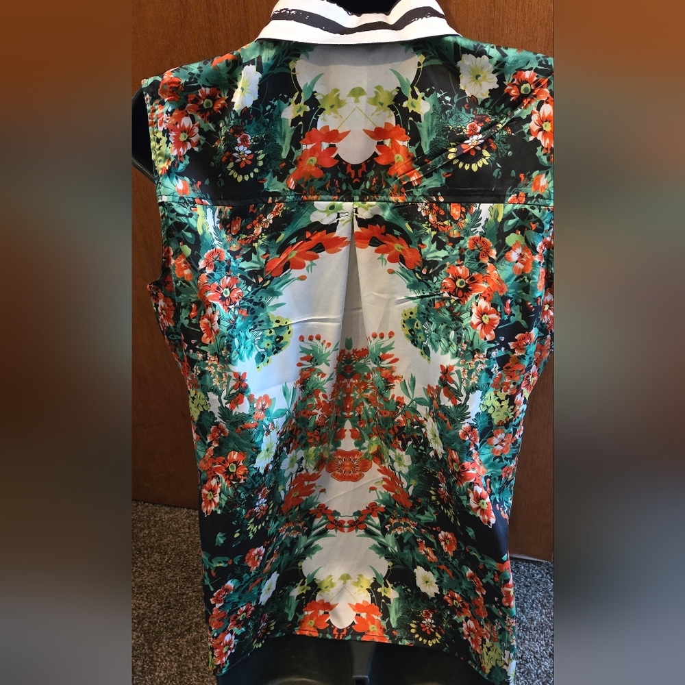 Mark. Floral Sleeveless Top Digital Art Multicolor SzL - Picture 5 of 7